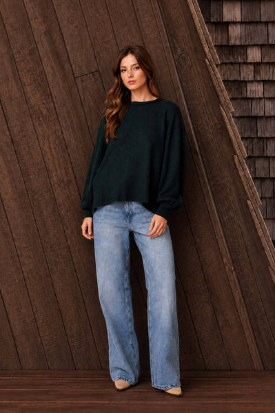 TEXTURED EXPOSED SEAM LONG EXTENDED SLEEVE KNIT TOP : BURGUNDY