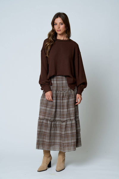 TEXTURED EXPOSED SEAM LONG EXTENDED SLEEVE KNIT TOP : BURGUNDY